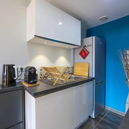 Apartament A L'aventure ! Joli T2 Avec Balcon Centre