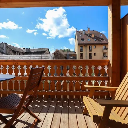 A L'aventure ! Joli T2 Avec Balcon Centre * Annecy