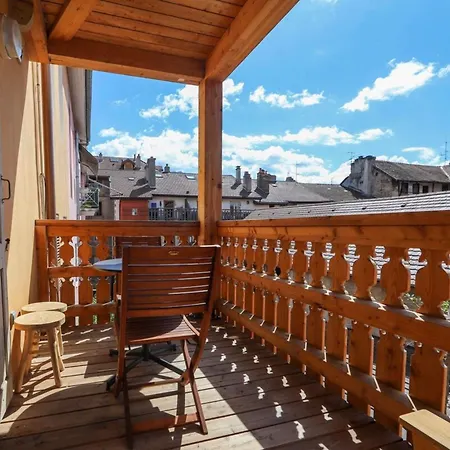 Apartament A L'aventure ! Joli T2 Avec Balcon Centre Annecy